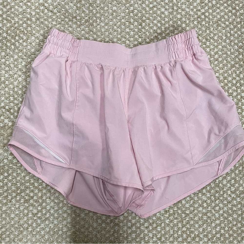 Lulu Lemon Hotty Hot shorts